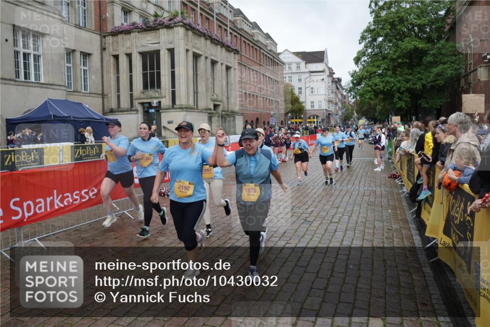 13.09.2026 - Kiel Lauf Yannick Fuchs http://msf.ph/oto/10430032 13.09.2026 11:11:50 Ziel 2950, 3580, 5156, 5227, 5387, 6965, 9572, 9661, 11756, 141, 1079, 1460, 1655, 1761, 2192, 3346, 4053, 4090, 4589, 5869, 6729, 7181, 7431, 8127, 9260, 9693, 9739, 9784, 10067, 10882, 11361, 11417, 11719, 11756, 11947, 12053, 12845, 6053, 9296, 10397, 11713, 1079, 2192, 2251, 4019, 7473, 8314, 8315, 9693, 10067, 11361, 11934, 11947 meine-sportfotos.de