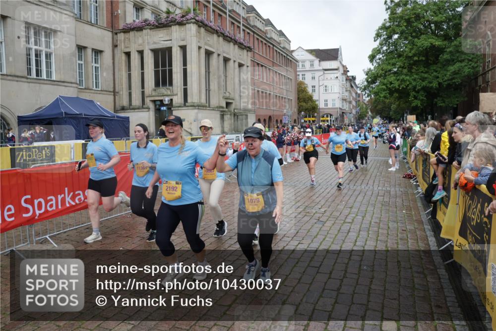 13.09.2026 - Kiel Lauf Yannick Fuchs http://msf.ph/oto/10430037 13.09.2026 11:11:51 Ziel 2950, 3580, 5156, 5227, 5387, 6965, 9572, 9661, 141, 1079, 1460, 1655, 1761, 2192, 3346, 4053, 4090, 4589, 5869, 6729, 7181, 7431, 8127, 9260, 9693, 9739, 9784, 10067, 10882, 11361, 11417, 11719, 11756, 11947, 12053, 12845, 6053, 9296, 10397, 11713, 1079, 2192, 2251, 3346, 4019, 7473, 8314, 8315, 9693, 10067, 10882, 11361, 11934, 11947, 12845 meine-sportfotos.de