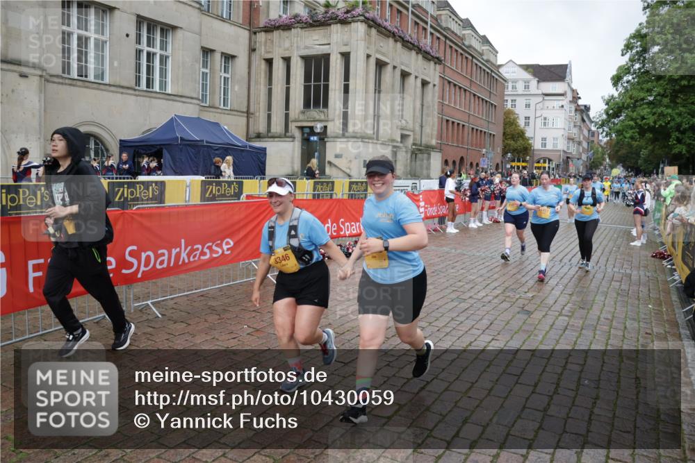 13.09.2026 - Kiel Lauf Yannick Fuchs http://msf.ph/oto/10430059 13.09.2026 11:11:53 Ziel 2950, 3580, 5156, 5227, 5387, 6965, 9296, 9572, 9661, 11713, 141, 1460, 1655, 1761, 3346, 4053, 4090, 4589, 5869, 6729, 7181, 7431, 8127, 9260, 9739, 9784, 10882, 11417, 11719, 11756, 12053, 12845, 6053, 10397, 1079, 2192, 3346, 4090, 4589, 5869, 7181, 7431, 8314, 8315, 9693, 10067, 10882, 11361, 11417, 11719, 11934, 11947, 12845 meine-sportfotos.de