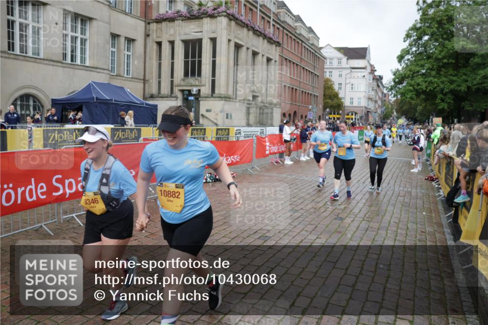 13.09.2026 - Kiel Lauf Yannick Fuchs http://msf.ph/oto/10430068 13.09.2026 11:11:53 Ziel 2950, 3580, 5156, 5227, 5387, 6965, 9296, 9572, 9661, 11713, 141, 1460, 1655, 1761, 3346, 4053, 4090, 4589, 5869, 6729, 7181, 7431, 8127, 9260, 9739, 9784, 10882, 11417, 11719, 11756, 12053, 12845, 6053, 10397, 1079, 2192, 3346, 4090, 4589, 5869, 7181, 7431, 8314, 8315, 9693, 10067, 10882, 11361, 11417, 11719, 11934, 11947, 12845 meine-sportfotos.de