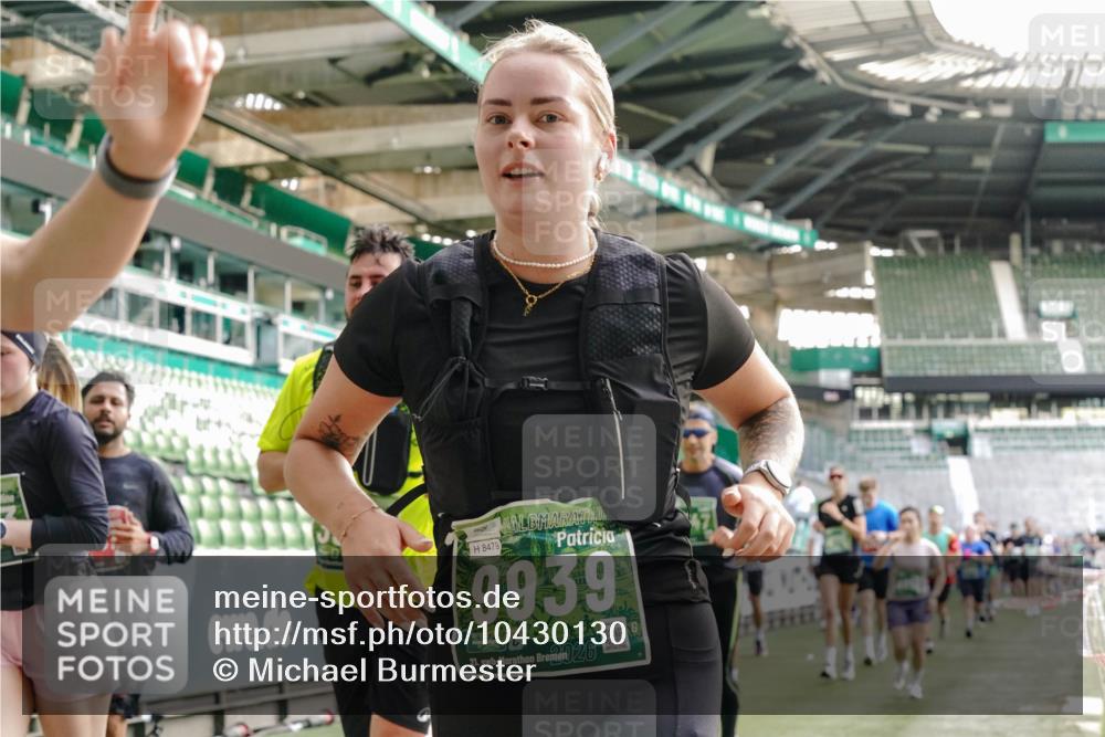 13.09.2026 - 21. swb-Marathon Bremen Michael Burmester http://msf.ph/oto/10430130 13.09.2026 13:27:38 Laufen im Stadion 111, 186, 202, 357, 364, 390, 478, 597, 726, 829, 833, 888, 925, 1077, 1220, 1412, 1473, 1496, 1608, 1700, 1769, 1958, 1961, 1984, 2236, 2273, 2309, 2388, 2404, 2428, 2502, 2507, 2542, 2574, 2576, 2582, 2592, 2725, 2748, 2817, 2875, 2876, 2923, 2965, 3045, 3047, 3050, 3073, 3084, 3184, 3219, 3359, 3540, 3589, 3592, 3629, 3756, 3826, 3885, 3907, 3978, 4108, 4238, 4457, 4660 meine-sportfotos.de