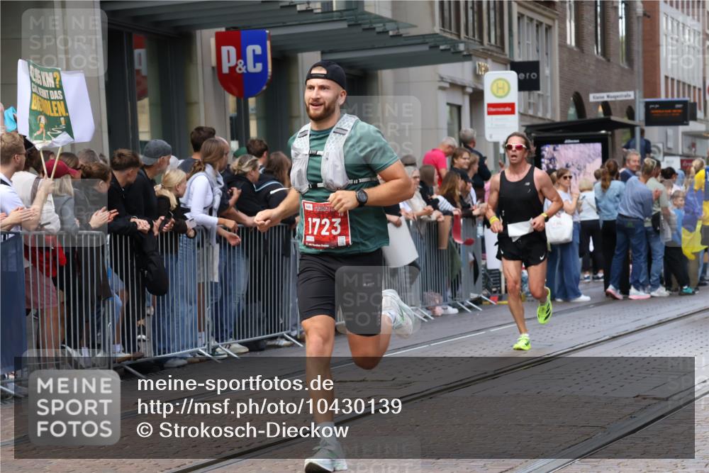 13.09.2026 - 21. swb-Marathon Bremen Strokosch-Dieckow http://msf.ph/oto/10430139 13.09.2026 13:10:08 Ziel 604, 640, 957, 1181, 1277, 1554, 2605, 3959, 4727, 5532, 5620, 6267, 7881, 8033, 8064, 8709, 538, 567, 623, 957, 1723, 1975, 2020, 4781, 5627, 8835, 9277, 9804, 9817 meine-sportfotos.de