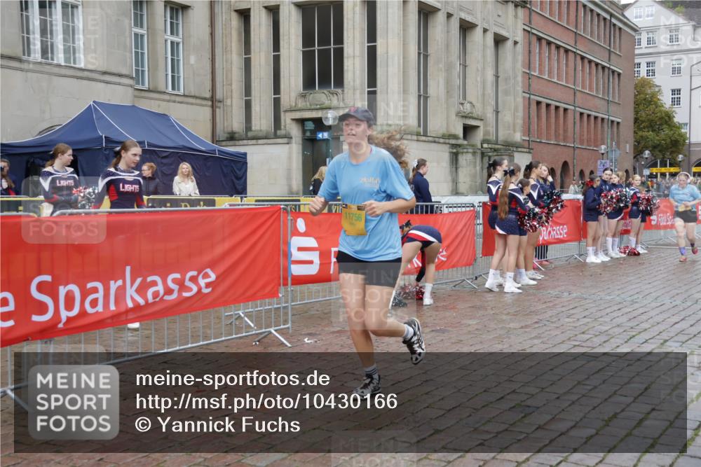 13.09.2026 - Kiel Lauf Yannick Fuchs http://msf.ph/oto/10430166 13.09.2026 11:12:14 Ziel 1000, 1580, 1782, 2118, 5249, 6051, 6053, 10397, 2950, 3580, 5156, 5227, 5387, 6965, 9296, 9572, 9661, 10397, 11713, 11756, 625, 2968, 9571, 141, 1761, 4053, 6729, 9260, 9739, 9784, 11756, 12053 meine-sportfotos.de