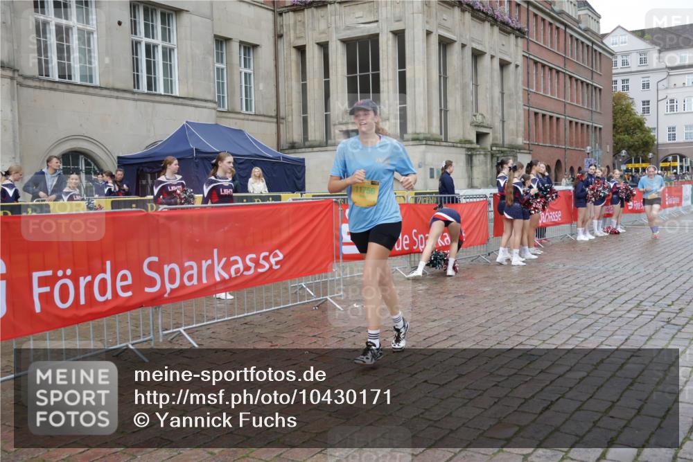 13.09.2026 - Kiel Lauf Yannick Fuchs http://msf.ph/oto/10430171 13.09.2026 11:12:14 Ziel 1000, 1580, 1782, 2118, 5249, 6051, 6053, 10397, 2950, 3580, 5156, 5227, 5387, 6965, 9296, 9572, 9661, 10397, 11713, 11756, 625, 2968, 9571, 141, 1761, 4053, 6729, 9260, 9739, 9784, 11756, 12053 meine-sportfotos.de