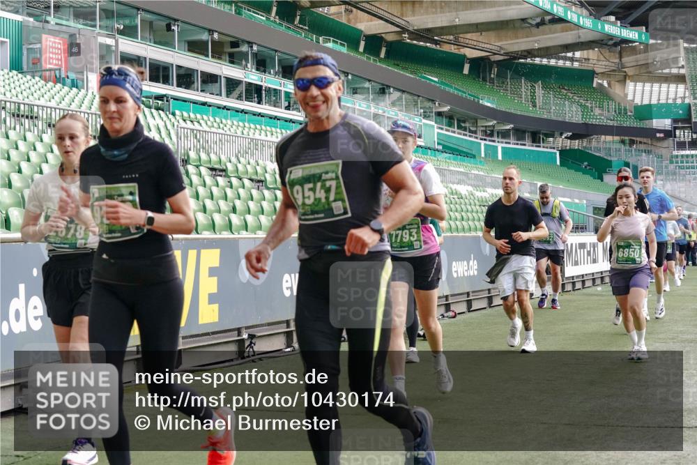 13.09.2026 - 21. swb-Marathon Bremen Michael Burmester http://msf.ph/oto/10430174 13.09.2026 13:27:40 Laufen im Stadion 111, 186, 202, 357, 364, 390, 478, 597, 726, 829, 833, 888, 925, 1077, 1220, 1412, 1473, 1496, 1608, 1700, 1769, 1958, 1961, 1984, 2236, 2273, 2309, 2388, 2404, 2428, 2502, 2507, 2542, 2574, 2576, 2582, 2592, 2725, 2748, 2817, 2875, 2876, 2923, 2965, 3045, 3047, 3050, 3061, 3073, 3084, 3184, 3219, 3359, 3540, 3589, 3592, 3629, 3694, 3756, 3826, 3885, 3907, 3978, 4108, 4238, 4457, 4660 meine-sportfotos.de