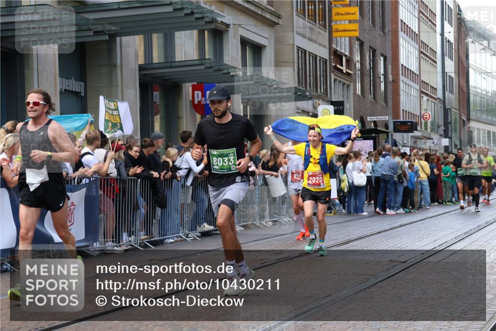 13.09.2026 - 21. swb-Marathon Bremen Strokosch-Dieckow http://msf.ph/oto/10430211 13.09.2026 13:10:11 Ziel 604, 640, 1181, 1277, 1554, 2605, 3959, 4727, 5066, 5152, 5532, 5620, 5648, 6267, 7881, 8033, 8064, 8709, 538, 567, 623, 957, 1723, 1975, 2020, 4781, 5627, 8835, 9277, 9817 meine-sportfotos.de