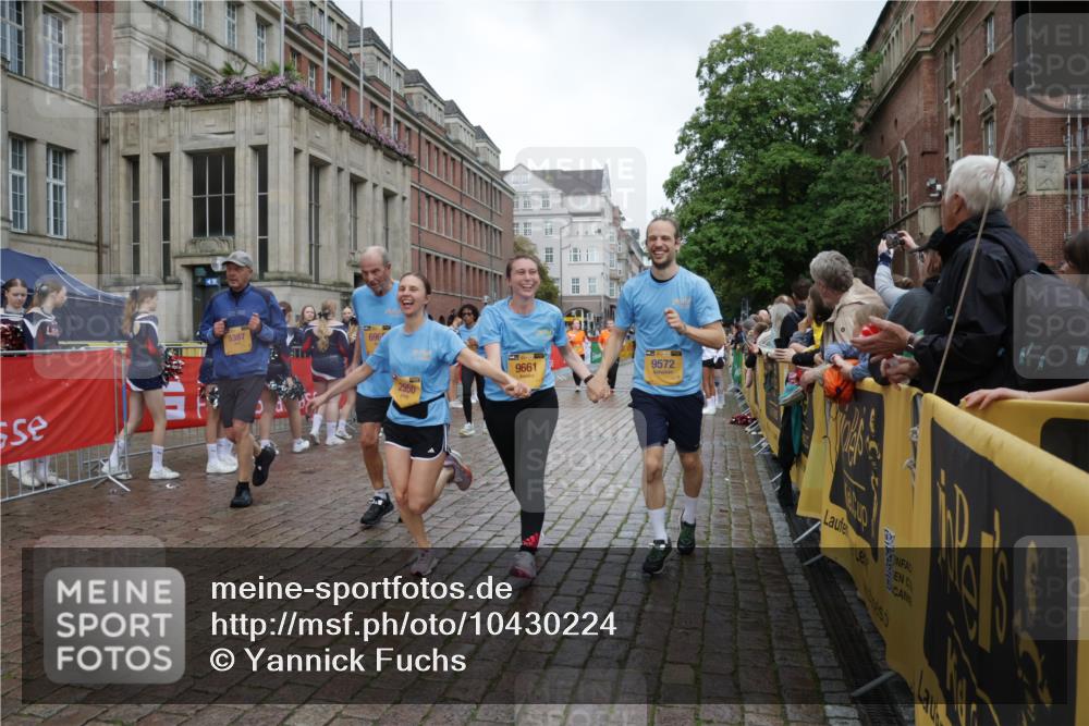 13.09.2026 - Kiel Lauf Yannick Fuchs http://msf.ph/oto/10430224 13.09.2026 11:12:26 Ziel 625, 1000, 1580, 1782, 2118, 2968, 5249, 6051, 2950, 5227, 5387, 6051, 6053, 6965, 9296, 9572, 9661, 10397, 11713, 1602, 2827, 3598, 4461, 4899, 5027, 9300, 9571, 11599, 12193, 12396, 2950, 3580, 5156, 5387, 6965, 9572, 9661 meine-sportfotos.de