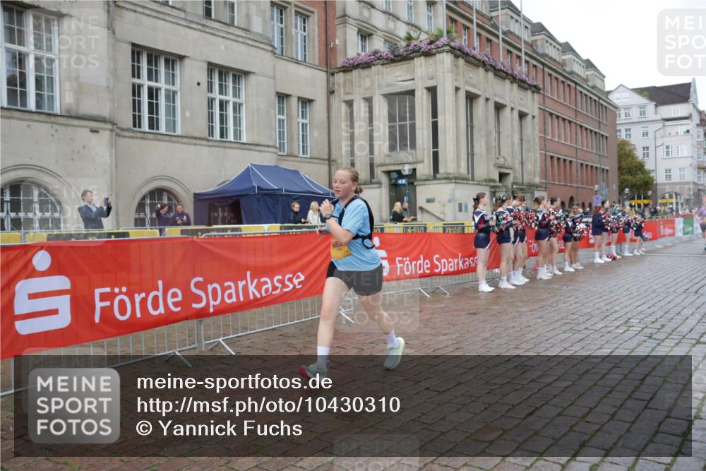 13.09.2026 - Kiel Lauf Yannick Fuchs http://msf.ph/oto/10430310 13.09.2026 11:12:43 Ziel 1602, 2827, 3598, 4461, 4899, 5027, 9300, 9571, 11599, 12193, 12396, 625, 1000, 1580, 1782, 2118, 2968, 5249, 6051, 6053, 1168, 3622, 5061, 7065, 9799, 6053, 10397 meine-sportfotos.de