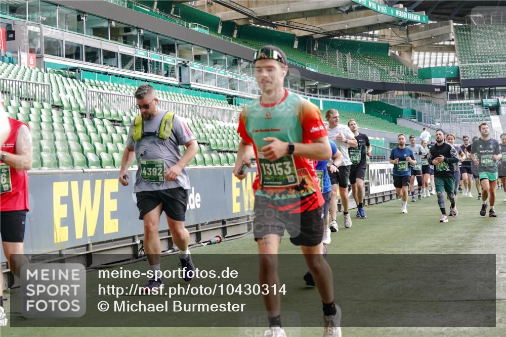 13.09.2026 - 21. swb-Marathon Bremen Michael Burmester http://msf.ph/oto/10430314 13.09.2026 13:27:46 Laufen im Stadion 111, 186, 357, 364, 390, 478, 597, 726, 829, 833, 888, 925, 1077, 1220, 1298, 1325, 1412, 1496, 1608, 1700, 1741, 1769, 1958, 1961, 1984, 2236, 2273, 2309, 2388, 2404, 2428, 2472, 2502, 2507, 2542, 2574, 2576, 2582, 2725, 2743, 2748, 2817, 2875, 2876, 2923, 2965, 3045, 3050, 3061, 3073, 3084, 3154, 3184, 3219, 3540, 3589, 3592, 3629, 3694, 3756, 3826, 3853, 3885, 3907, 3978, 4108, 4238, 4457, 4660 meine-sportfotos.de