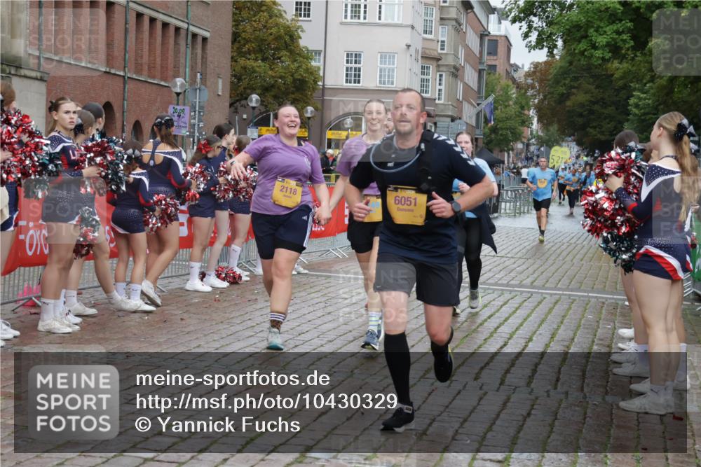 13.09.2026 - Kiel Lauf Yannick Fuchs http://msf.ph/oto/10430329 13.09.2026 11:12:48 Ziel 1168, 2827, 3622, 4461, 4899, 5027, 9300, 9799, 12193, 625, 1000, 1580, 1602, 1782, 2118, 2968, 3598, 5249, 6051, 9571, 11599, 12396, 3882, 5061, 7065, 11369, 6051, 6053 meine-sportfotos.de