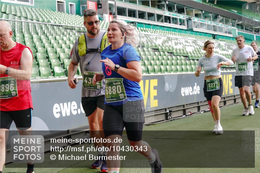 13.09.2026 - 21. swb-Marathon Bremen Michael Burmester http://msf.ph/oto/10430343 13.09.2026 13:27:48 Laufen im Stadion 111, 186, 357, 364, 390, 478, 597, 726, 829, 833, 888, 925, 1077, 1220, 1298, 1325, 1412, 1496, 1608, 1700, 1741, 1769, 1958, 1961, 1984, 2236, 2273, 2309, 2388, 2404, 2428, 2472, 2502, 2507, 2542, 2574, 2576, 2582, 2725, 2743, 2748, 2817, 2875, 2876, 2923, 2965, 3045, 3050, 3061, 3073, 3084, 3154, 3184, 3219, 3540, 3589, 3592, 3629, 3694, 3756, 3826, 3853, 3885, 3907, 3978, 4108, 4238, 4457, 4660 meine-sportfotos.de