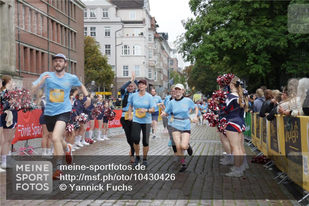 13.09.2026 - Kiel Lauf Yannick Fuchs http://msf.ph/oto/10430426 13.09.2026 11:13:07 Ziel 2696, 3882, 5061, 5472, 11369, 1168, 1602, 2827, 3598, 3622, 4461, 4899, 5027, 7065, 9300, 9571, 9799, 11599, 12193, 12396, 2290, 6237, 10432, 11666, 12234, 625, 2968, 9571, 11599 meine-sportfotos.de