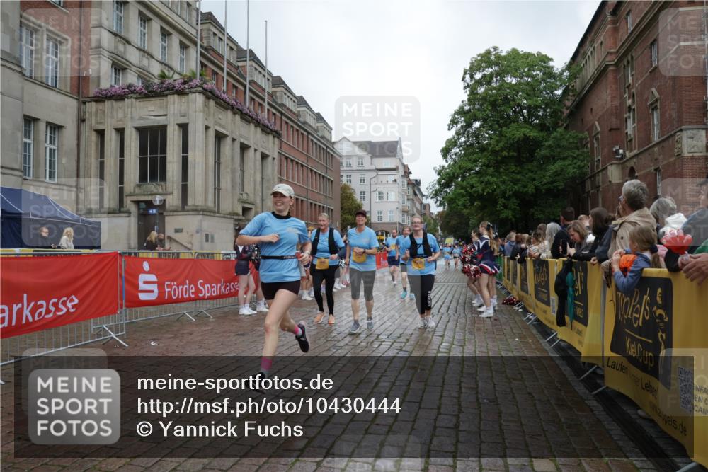 13.09.2026 - Kiel Lauf Yannick Fuchs http://msf.ph/oto/10430444 13.09.2026 11:13:09 Ziel 2696, 3882, 5061, 5472, 11369, 1168, 1602, 2827, 3598, 3622, 4461, 4899, 5027, 5061, 7065, 9300, 9571, 9799, 11599, 12193, 12396, 2290, 2607, 4299, 6237, 9860, 10432, 11666, 12234, 1602, 2968, 3598, 9571, 11599, 12396 meine-sportfotos.de
