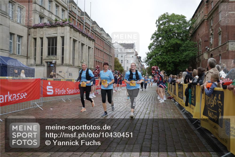 13.09.2026 - Kiel Lauf Yannick Fuchs http://msf.ph/oto/10430451 13.09.2026 11:13:10 Ziel 2696, 3882, 5472, 11369, 1168, 1602, 2827, 3598, 3622, 4461, 4899, 5027, 5061, 7065, 9300, 9799, 11599, 12193, 12396, 2290, 2607, 4299, 6237, 9860, 10432, 11210, 11666, 12234, 1602, 3598, 9571, 11599, 12396 meine-sportfotos.de