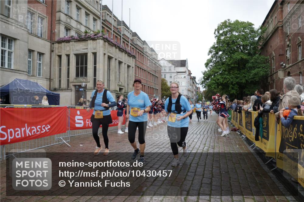 13.09.2026 - Kiel Lauf Yannick Fuchs http://msf.ph/oto/10430457 13.09.2026 11:13:10 Ziel 2696, 3882, 5472, 11369, 1168, 1602, 2827, 3598, 3622, 4461, 4899, 5027, 5061, 7065, 9300, 9799, 11599, 12193, 12396, 2290, 2607, 4299, 6237, 9860, 10432, 11210, 11666, 12234, 1602, 3598, 9571, 11599, 12396 meine-sportfotos.de