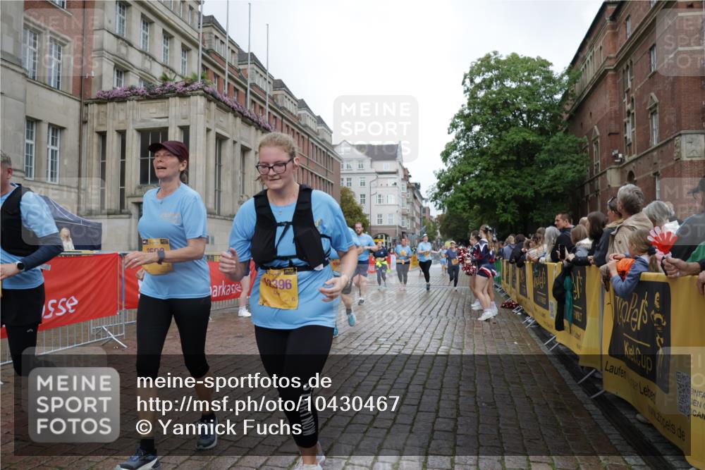 13.09.2026 - Kiel Lauf Yannick Fuchs http://msf.ph/oto/10430467 13.09.2026 11:13:11 Ziel 2696, 3882, 5472, 11369, 1168, 1602, 2827, 3598, 3622, 4461, 4899, 5027, 5061, 7065, 9300, 9799, 12193, 12396, 2290, 2607, 4299, 6237, 9860, 10432, 11210, 11666, 12234, 1602, 3598, 9300, 9571, 11599, 12396 meine-sportfotos.de