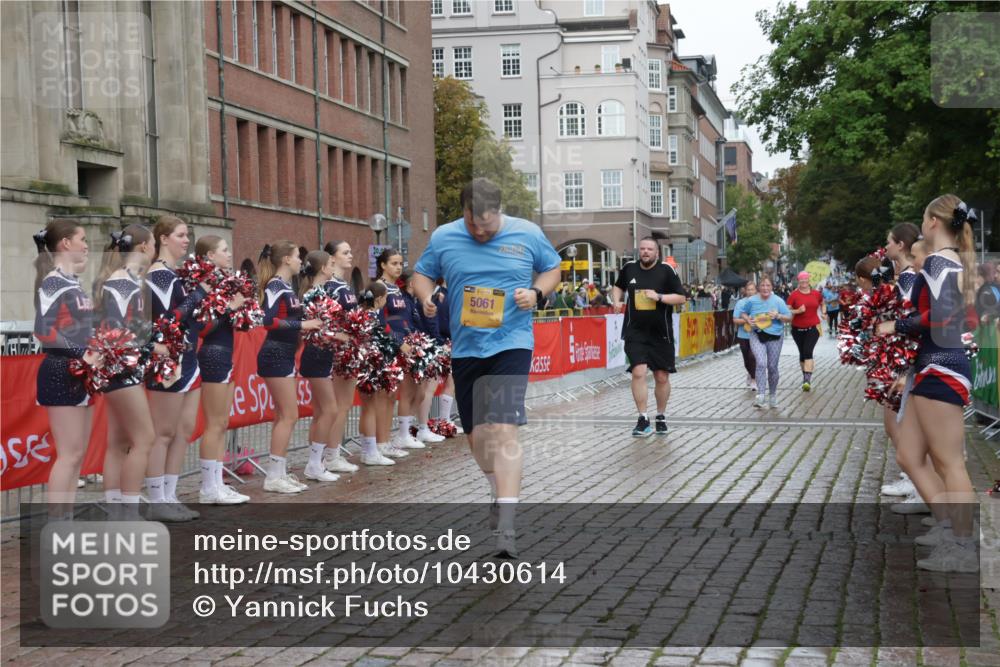 13.09.2026 - Kiel Lauf Yannick Fuchs http://msf.ph/oto/10430614 13.09.2026 11:13:31 Ziel 328, 2290, 2607, 4299, 6237, 8492, 9860, 10432, 11210, 11666, 12234, 2696, 3882, 5061, 5472, 11369, 4575, 8831, 9552, 9553, 9787, 10660, 1168, 3622, 5061, 7065, 9799 meine-sportfotos.de
