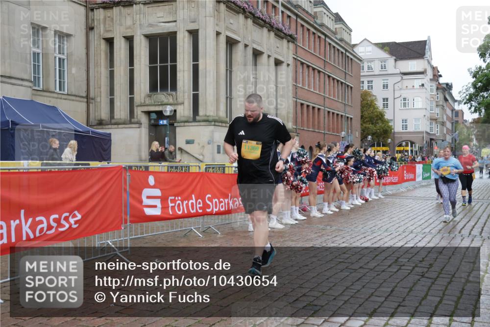 13.09.2026 - Kiel Lauf Yannick Fuchs http://msf.ph/oto/10430654 13.09.2026 11:13:36 Ziel 328, 2290, 2607, 4299, 8492, 9787, 9860, 10660, 11210, 12234, 2696, 3882, 5472, 6237, 10432, 11369, 11666, 4575, 8831, 9552, 9553, 5061, 7065, 11369 meine-sportfotos.de