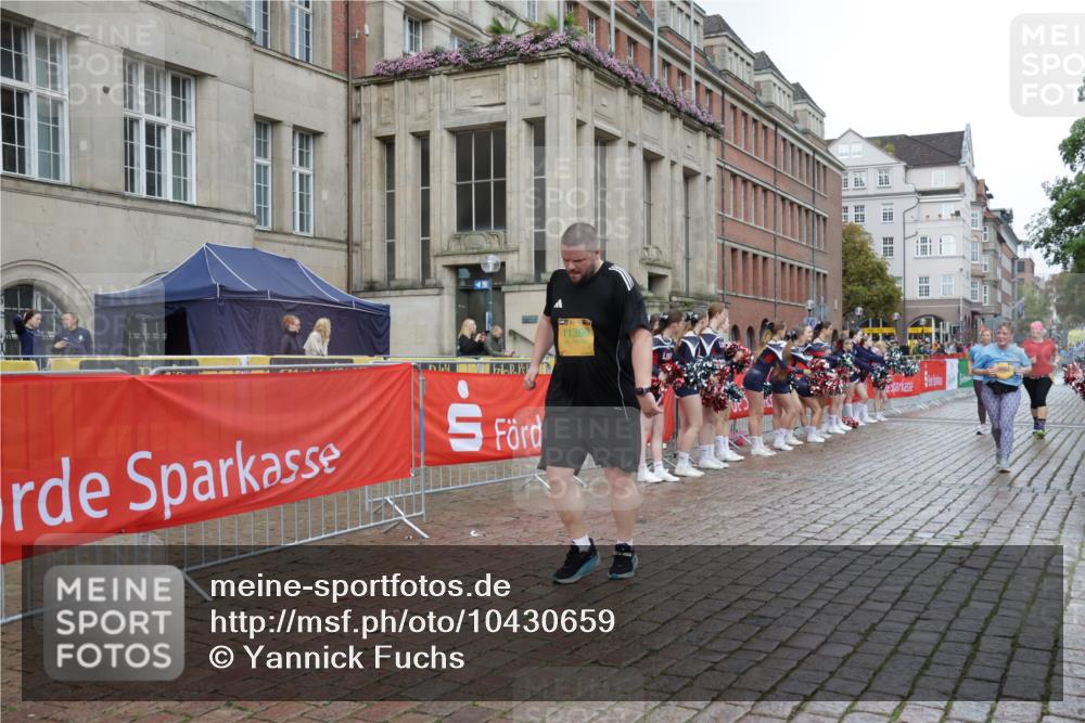 13.09.2026 - Kiel Lauf Yannick Fuchs http://msf.ph/oto/10430659 13.09.2026 11:13:37 Ziel 328, 2290, 2607, 4299, 8492, 9787, 9860, 10660, 11210, 12234, 2290, 2696, 3882, 5472, 6237, 10432, 11369, 11666, 12234, 4575, 8831, 9552, 9553, 5061, 11369 meine-sportfotos.de