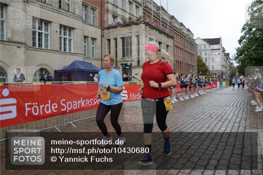 13.09.2026 - Kiel Lauf Yannick Fuchs http://msf.ph/oto/10430680 13.09.2026 11:13:44 Ziel 4575, 8831, 9552, 9553, 9787, 10660, 328, 2290, 2607, 2696, 4299, 5472, 6237, 8492, 9860, 10432, 11210, 11666, 12234, 2696, 3882, 5472, 11369 meine-sportfotos.de