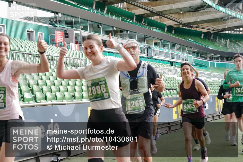 13.09.2026 - 21. swb-Marathon Bremen Michael Burmester http://msf.ph/oto/10430681 13.09.2026 13:28:08 Laufen im Stadion 111, 186, 220, 357, 364, 478, 597, 726, 829, 888, 925, 1079, 1220, 1298, 1325, 1412, 1496, 1608, 1700, 1741, 1769, 1777, 1958, 1961, 1984, 2236, 2309, 2365, 2388, 2404, 2472, 2502, 2507, 2542, 2574, 2582, 2593, 2725, 2743, 2748, 2868, 2875, 2876, 2923, 2991, 3045, 3050, 3061, 3073, 3154, 3184, 3219, 3540, 3589, 3592, 3595, 3678, 3694, 3756, 3798, 3826, 3853, 3885, 3907, 3978, 3987, 4108, 4238, 4457, 4660 meine-sportfotos.de