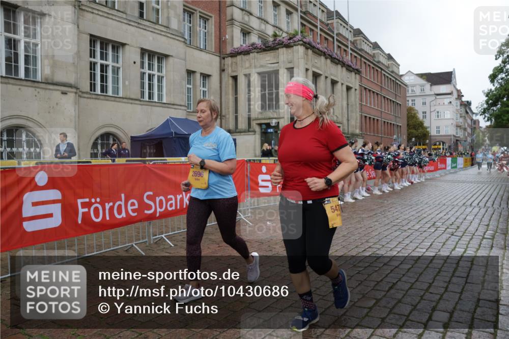 13.09.2026 - Kiel Lauf Yannick Fuchs http://msf.ph/oto/10430686 13.09.2026 11:13:44 Ziel 4575, 8831, 9552, 9553, 9787, 10660, 328, 2290, 2607, 2696, 4299, 5472, 6237, 8492, 9860, 10432, 11210, 11666, 12234, 2696, 3882, 5472, 11369 meine-sportfotos.de