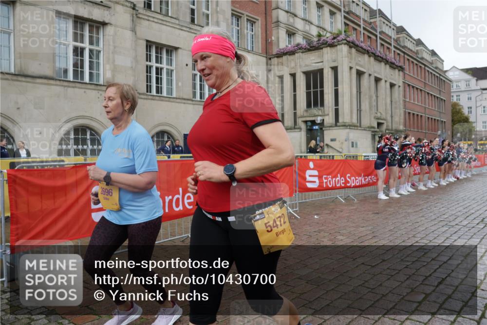 13.09.2026 - Kiel Lauf Yannick Fuchs http://msf.ph/oto/10430700 13.09.2026 11:13:45 Ziel 4575, 8831, 9552, 9553, 9787, 10660, 328, 2290, 2607, 2696, 4299, 5472, 6237, 8492, 9860, 10432, 11210, 11666, 12234, 2696, 3882, 5472, 11369 meine-sportfotos.de