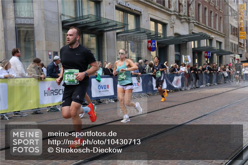 13.09.2026 - 21. swb-Marathon Bremen Strokosch-Dieckow http://msf.ph/oto/10430713 13.09.2026 13:10:37 Ziel 335, 384, 697, 1385, 1498, 2021, 2347, 2759, 3647, 4023, 4475, 4571, 5079, 5155, 5168, 5314, 5387, 6471, 6657, 7115, 7136, 8183, 9410, 9622, 9659, 13248, 604, 640, 1181, 1277, 1554, 2605, 3959, 4727, 5066, 5152, 5532, 5620, 5648, 6267, 7881, 8033, 8064, 8709 meine-sportfotos.de