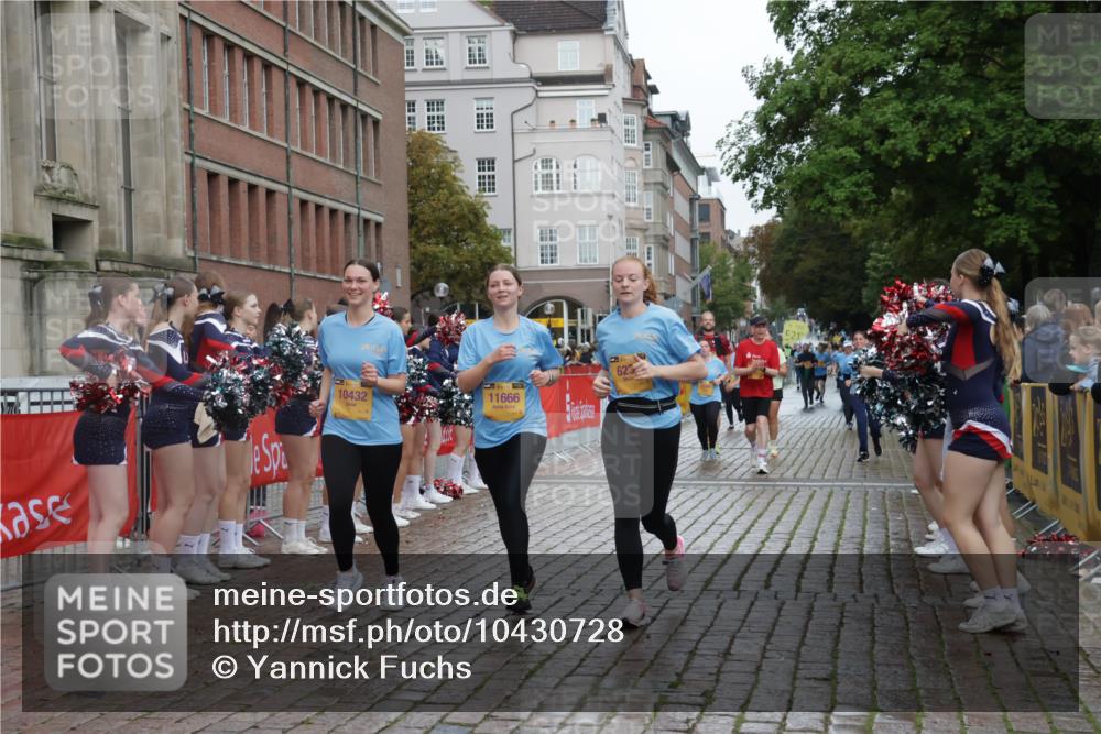 13.09.2026 - Kiel Lauf Yannick Fuchs http://msf.ph/oto/10430728 13.09.2026 11:13:53 Ziel 4575, 8831, 9552, 9553, 328, 2290, 2607, 4299, 6237, 8492, 9787, 9860, 10432, 10660, 11210, 11666, 12234, 397, 489, 9272, 9873 meine-sportfotos.de
