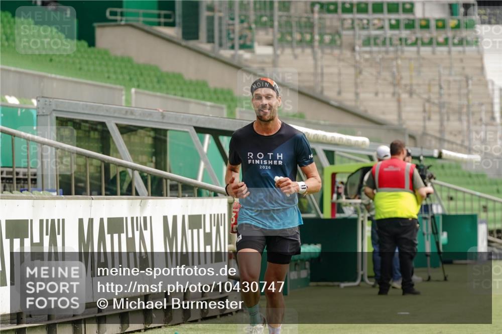 13.09.2026 - 21. swb-Marathon Bremen Michael Burmester http://msf.ph/oto/10430747 13.09.2026 12:24:43 Laufen im Stadion 149, 289, 798, 814, 1313, 1483, 1490, 1544, 1567, 634, 642, 1957 meine-sportfotos.de