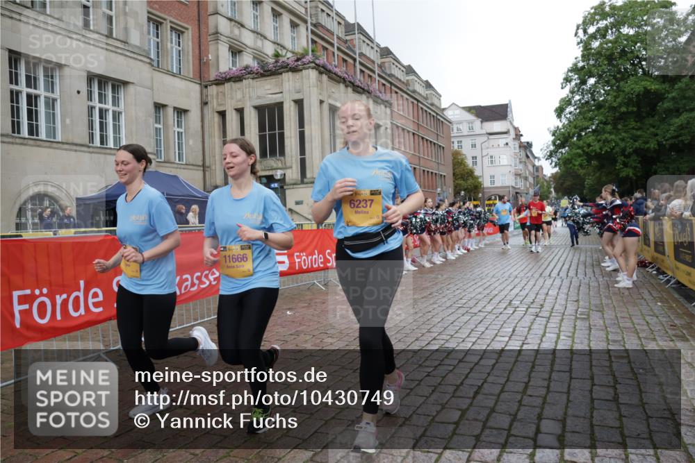 13.09.2026 - Kiel Lauf Yannick Fuchs http://msf.ph/oto/10430749 13.09.2026 11:13:56 Ziel 4575, 8831, 328, 2290, 2607, 4299, 6237, 8492, 8831, 9552, 9553, 9787, 9860, 10432, 10660, 11210, 11666, 12234, 397, 489, 9272, 9873, 6237, 10432, 11666 meine-sportfotos.de