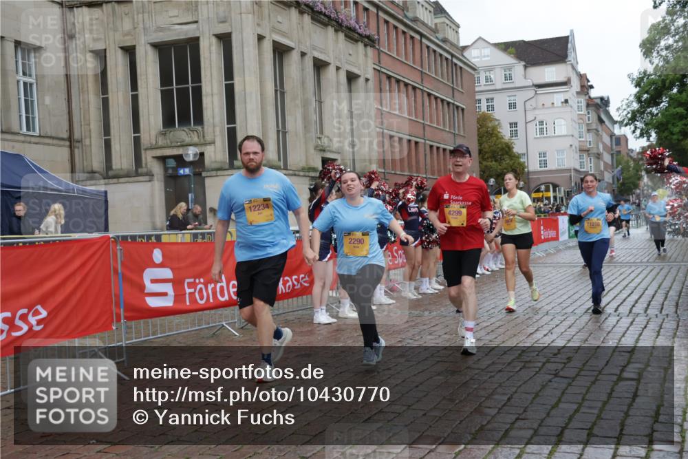 13.09.2026 - Kiel Lauf Yannick Fuchs http://msf.ph/oto/10430770 13.09.2026 11:14:00 Ziel 328, 2290, 2607, 4299, 4575, 8492, 8831, 9552, 9553, 9787, 9860, 10660, 11210, 12234, 397, 489, 3278, 5478, 9272, 9873, 2290, 4299, 6237, 10432, 11666, 12234 meine-sportfotos.de