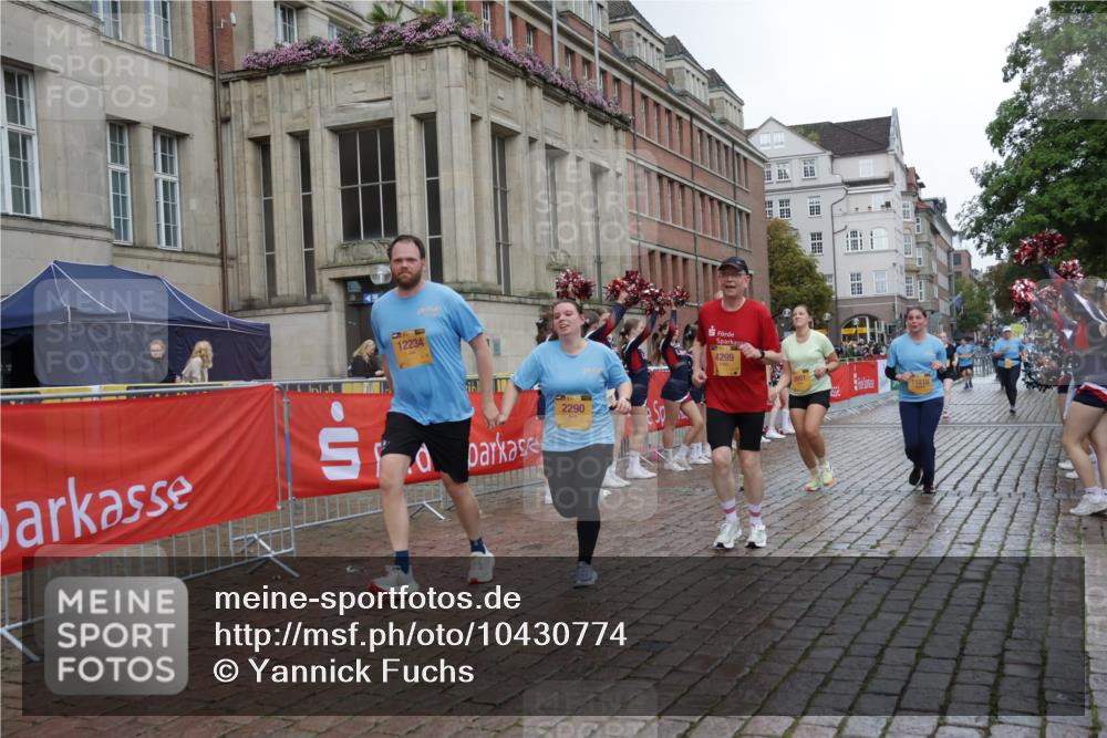 13.09.2026 - Kiel Lauf Yannick Fuchs http://msf.ph/oto/10430774 13.09.2026 11:14:00 Ziel 328, 2290, 2607, 4299, 4575, 8492, 8831, 9552, 9553, 9787, 9860, 10660, 11210, 12234, 397, 489, 3278, 5478, 9272, 9873, 2290, 4299, 6237, 10432, 11666, 12234 meine-sportfotos.de