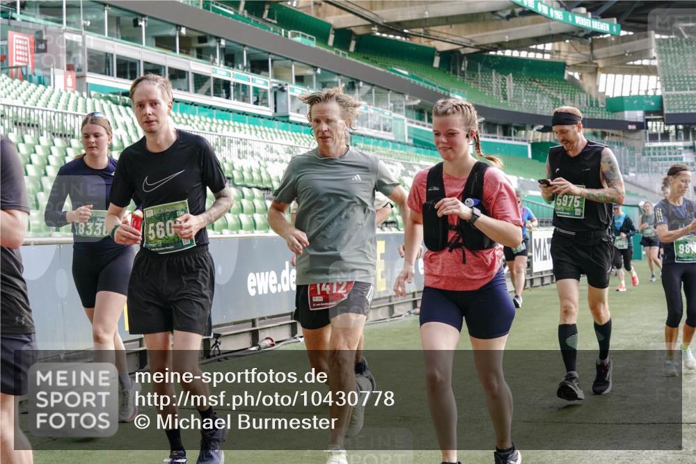 13.09.2026 - 21. swb-Marathon Bremen Michael Burmester http://msf.ph/oto/10430778 13.09.2026 13:28:16 Laufen im Stadion 111, 186, 220, 357, 364, 478, 597, 685, 726, 729, 829, 888, 925, 986, 1079, 1220, 1298, 1325, 1384, 1412, 1496, 1608, 1700, 1741, 1769, 1777, 1958, 1961, 1984, 2236, 2365, 2388, 2404, 2472, 2502, 2507, 2542, 2574, 2593, 2725, 2743, 2748, 2862, 2868, 2875, 2876, 2923, 2924, 2991, 3045, 3050, 3061, 3073, 3154, 3184, 3219, 3238, 3321, 3540, 3589, 3592, 3594, 3595, 3678, 3694, 3756, 3798, 3826, 3853, 3885, 3907, 3978, 3987, 4108, 4238, 4457, 4660 meine-sportfotos.de