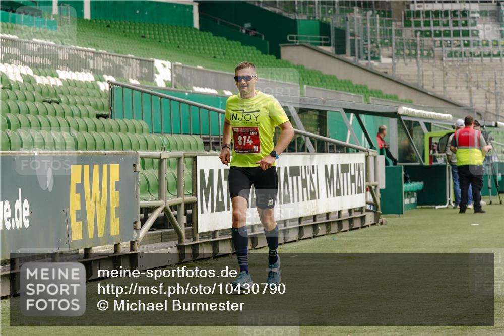 13.09.2026 - 21. swb-Marathon Bremen Michael Burmester http://msf.ph/oto/10430790 13.09.2026 12:24:53 Laufen im Stadion 149, 289, 798, 814, 968, 1313, 1483, 1490, 1544, 1567, 634, 642, 1957 meine-sportfotos.de