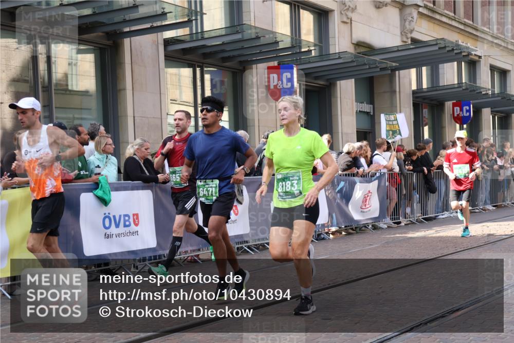 13.09.2026 - 21. swb-Marathon Bremen Strokosch-Dieckow http://msf.ph/oto/10430894 13.09.2026 13:10:47 Ziel 335, 697, 1349, 2021, 2087, 2759, 3440, 3448, 3484, 3647, 4023, 4429, 4475, 4571, 5079, 6471, 6657, 7136, 8183, 8474, 9410, 9618, 9622, 9762, 384, 640, 1181, 1385, 1498, 1554, 2347, 2605, 4023, 4727, 5066, 5152, 5155, 5168, 5314, 5387, 5620, 5648, 6267, 7115, 7136, 7881, 9659, 13248 meine-sportfotos.de