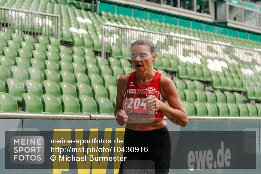 13.09.2026 - 21. swb-Marathon Bremen Michael Burmester http://msf.ph/oto/10430916 13.09.2026 12:25:34 Laufen im Stadion 149, 447, 814, 875, 968, 1187, 1313, 1544, 1840, 2044, 2143, 129, 236, 642, 1957 meine-sportfotos.de