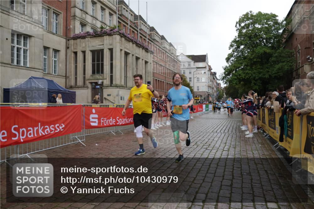 13.09.2026 - Kiel Lauf Yannick Fuchs http://msf.ph/oto/10430979 13.09.2026 11:14:51 Ziel 3706, 3707, 3708, 5601, 6905, 9273, 11482, 270, 283, 1338, 1339, 2520, 3278, 5478, 6378, 6783, 6806, 6905, 7787, 7998, 10278, 2092, 10116, 10124, 397, 3278, 5478, 9272 meine-sportfotos.de