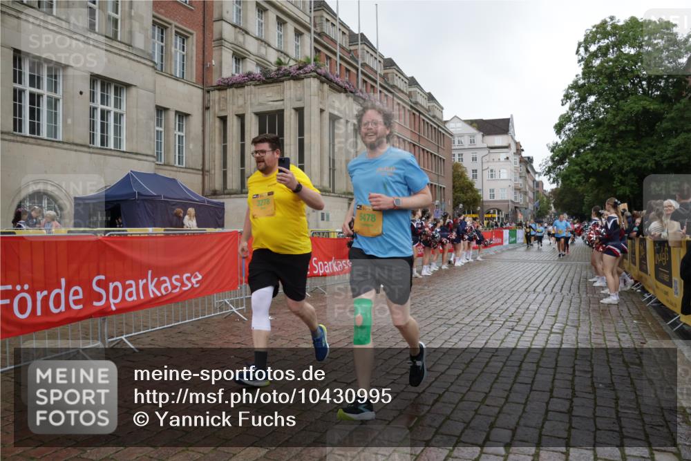 13.09.2026 - Kiel Lauf Yannick Fuchs http://msf.ph/oto/10430995 13.09.2026 11:14:52 Ziel 3706, 3707, 3708, 5601, 9273, 11482, 270, 283, 1338, 1339, 2520, 3278, 3706, 5478, 6378, 6783, 6806, 6905, 7787, 7998, 10278, 2092, 10116, 10124, 397, 3278, 5478, 9272 meine-sportfotos.de