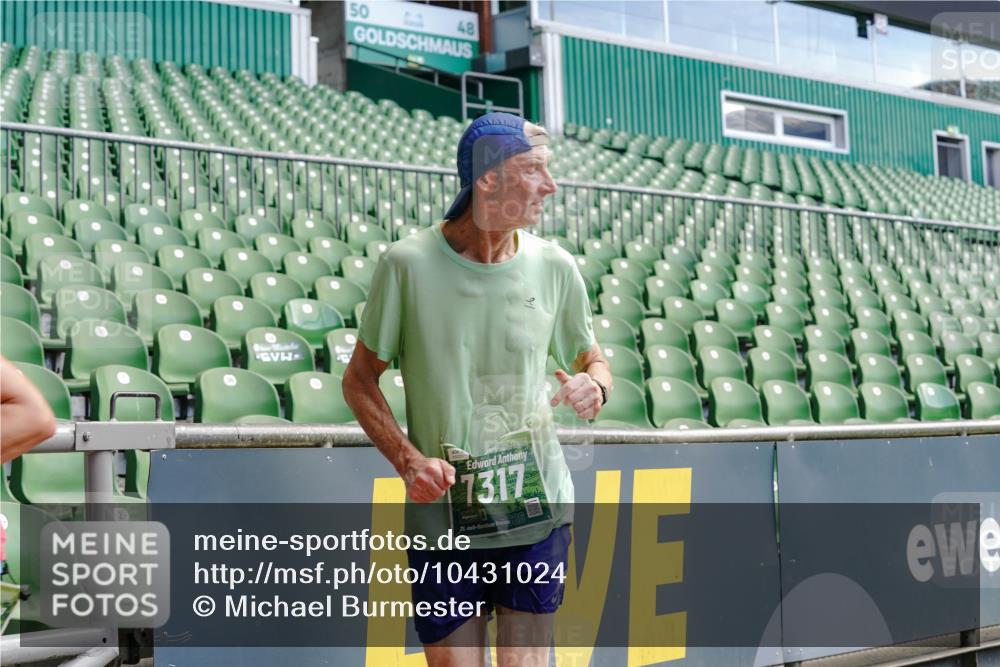 13.09.2026 - 21. swb-Marathon Bremen Michael Burmester http://msf.ph/oto/10431024 13.09.2026 13:04:03 Laufen im Stadion 178, 209, 210, 488, 534, 565, 596, 725, 762, 881, 940, 1014, 1343, 1373, 1456, 1458, 1460, 1479, 1611, 1649, 1653, 1687, 1771, 2223, 2276, 2364, 2369, 2421, 2430, 2434, 2452, 2513, 2625, 2779, 2851, 2867, 2872, 2891, 2900, 2910, 2919, 2934, 2957, 2977, 3028, 3114, 3135, 3217, 3258, 3360, 3402, 3419, 3425, 3454, 3460, 3496, 3510, 3521, 3576, 3579, 3585, 3597, 3618, 3796, 3846, 3859, 3909, 3938, 3970, 3983, 4077, 4133, 242 meine-sportfotos.de