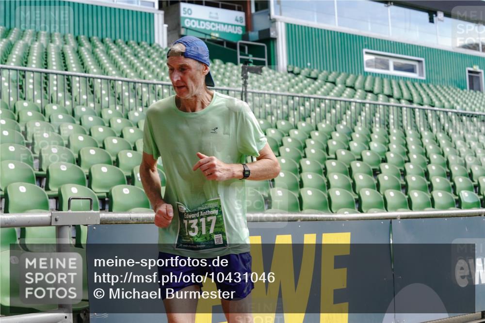 13.09.2026 - 21. swb-Marathon Bremen Michael Burmester http://msf.ph/oto/10431046 13.09.2026 13:04:03 Laufen im Stadion 178, 209, 210, 488, 534, 565, 596, 725, 762, 881, 940, 1014, 1343, 1373, 1456, 1458, 1460, 1479, 1611, 1649, 1653, 1687, 1771, 2223, 2276, 2364, 2369, 2421, 2430, 2434, 2452, 2513, 2625, 2779, 2851, 2867, 2872, 2891, 2900, 2910, 2919, 2934, 2957, 2977, 3028, 3114, 3135, 3217, 3258, 3360, 3402, 3419, 3425, 3454, 3460, 3496, 3510, 3521, 3576, 3579, 3585, 3597, 3618, 3796, 3846, 3859, 3909, 3938, 3970, 3983, 4077, 4133, 242 meine-sportfotos.de