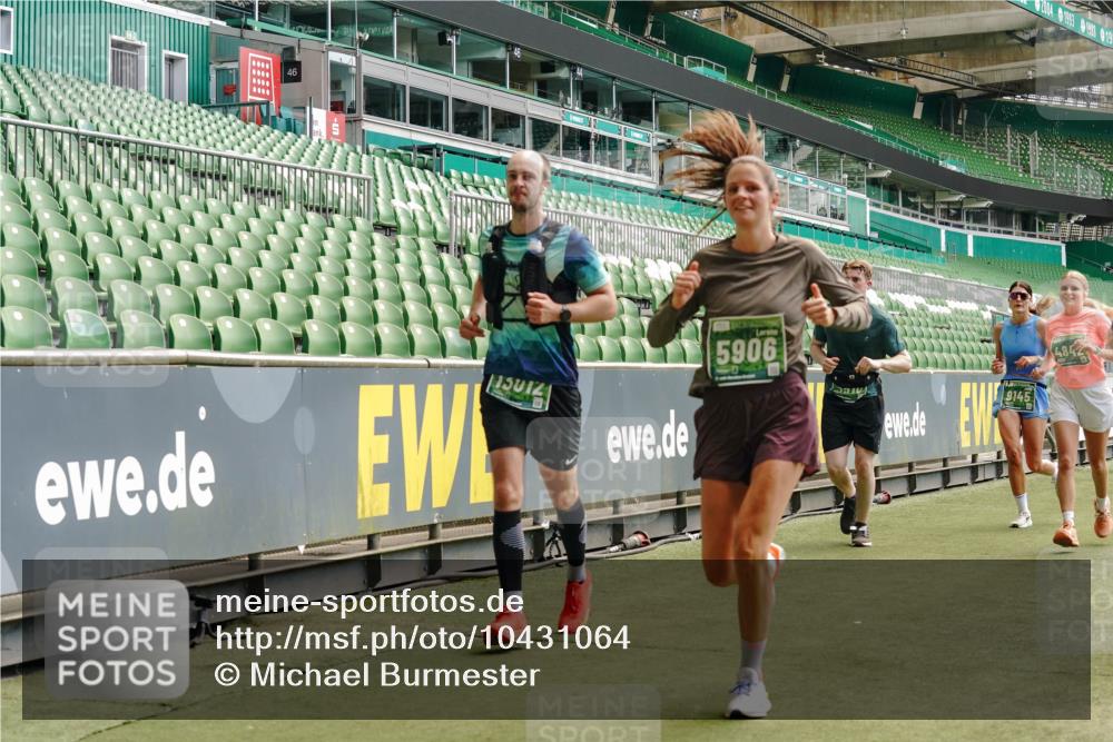 13.09.2026 - 21. swb-Marathon Bremen Michael Burmester http://msf.ph/oto/10431064 13.09.2026 13:04:04 Laufen im Stadion 178, 209, 210, 488, 534, 565, 596, 725, 762, 881, 940, 1014, 1239, 1343, 1373, 1456, 1458, 1460, 1479, 1611, 1649, 1653, 1687, 1771, 2223, 2276, 2364, 2369, 2421, 2430, 2434, 2452, 2513, 2625, 2779, 2851, 2867, 2872, 2891, 2900, 2910, 2919, 2934, 2957, 2977, 3028, 3114, 3135, 3217, 3258, 3360, 3402, 3419, 3425, 3454, 3460, 3496, 3510, 3521, 3576, 3579, 3585, 3597, 3618, 3796, 3846, 3859, 3909, 3938, 3970, 3983, 4077, 4133, 242 meine-sportfotos.de