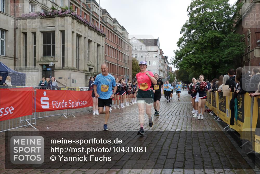 13.09.2026 - Kiel Lauf Yannick Fuchs http://msf.ph/oto/10431081 13.09.2026 11:15:09 Ziel 2092, 10116, 10124, 3706, 3707, 3708, 5601, 6378, 6783, 6905, 7787, 9273, 11482, 155, 2401, 5327, 11871, 270, 283, 1339, 2520, 6783, 6806, 7787, 7998, 10278 meine-sportfotos.de