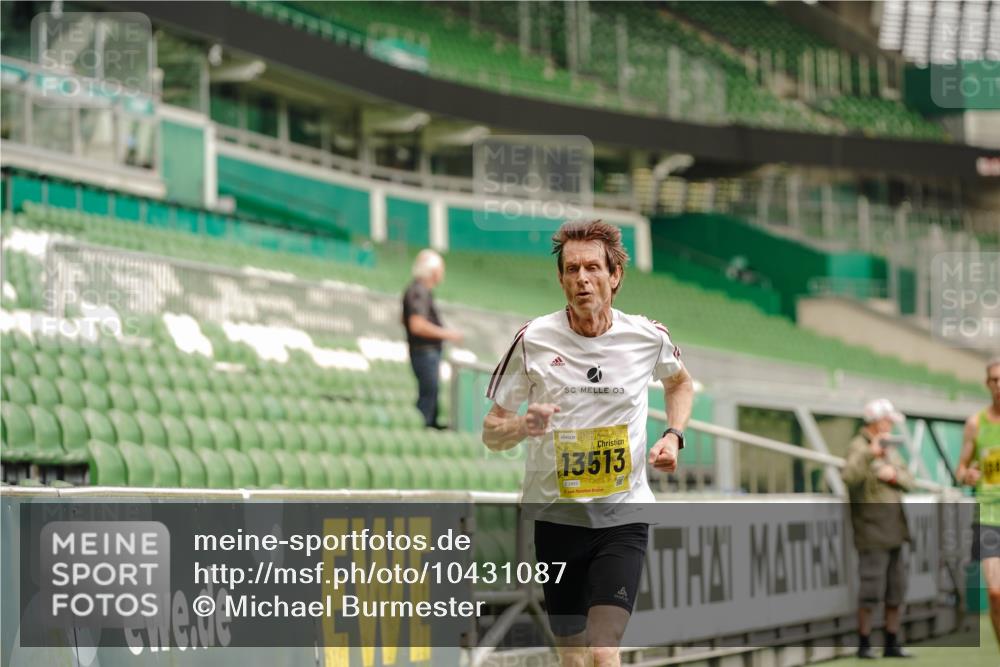 13.09.2026 - 21. swb-Marathon Bremen Michael Burmester http://msf.ph/oto/10431087 13.09.2026 10:22:18 Laufen im Stadion 10244, 10302, 10441, 10575, 10926, 10961, 11083, 11127, 11142, 11227, 11338, 11454, 11619, 11738, 11854, 11916, 11944, 12003, 12209, 12370, 12395, 12456, 12513, 12520, 12538, 13507, 13513, 13519, 13535, 13539, 13548, 13551, 13553, 13559, 13568, 13575, 13584, 13587, 13606, 13608, 13616, 13636, 13641, 10366, 10475, 11481, 11652, 12457, 12458, 13504, 13530, 13533, 13534, 13536, 13541, 13543, 13554, 13564 meine-sportfotos.de