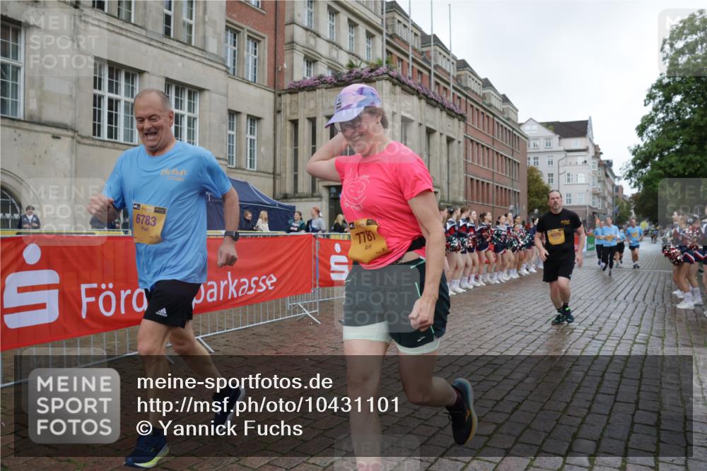 13.09.2026 - Kiel Lauf Yannick Fuchs http://msf.ph/oto/10431101 13.09.2026 11:15:10 Ziel 2092, 10116, 10124, 3706, 3707, 3708, 5601, 6378, 6783, 6905, 7787, 9273, 10116, 10124, 11482, 155, 2401, 5327, 11871, 270, 283, 1339, 2520, 6378, 6783, 6806, 7787, 7998, 10278 meine-sportfotos.de