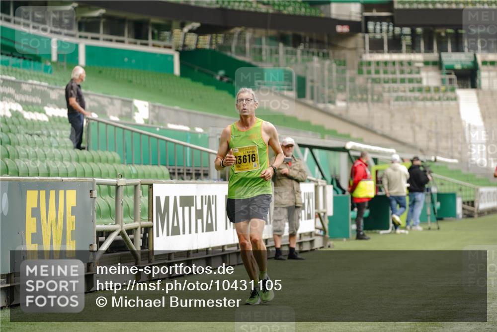 13.09.2026 - 21. swb-Marathon Bremen Michael Burmester http://msf.ph/oto/10431105 13.09.2026 10:22:20 Laufen im Stadion 10244, 10302, 10441, 10575, 10926, 11083, 11127, 11142, 11198, 11227, 11338, 11454, 11619, 11738, 11854, 11916, 11944, 12003, 12209, 12370, 12395, 12456, 12513, 12520, 12538, 13507, 13513, 13519, 13535, 13539, 13548, 13551, 13553, 13559, 13568, 13575, 13584, 13587, 13606, 13608, 13616, 13636, 13641, 13642, 10366, 10475, 11481, 11652, 12457, 13504, 13530, 13533, 13534, 13536, 13541, 13543, 13554, 13564 meine-sportfotos.de