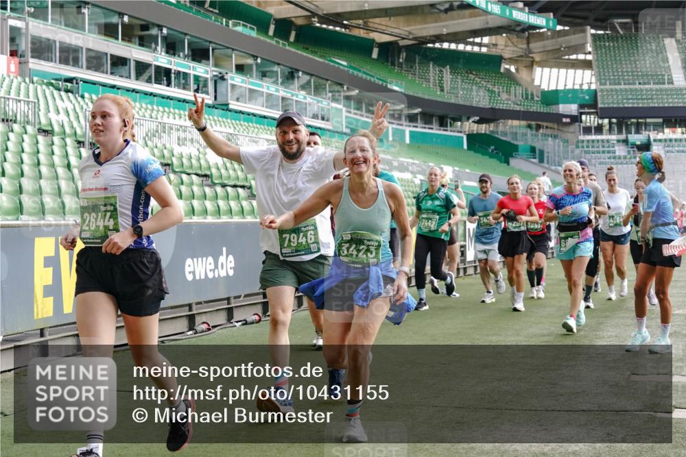 13.09.2026 - 21. swb-Marathon Bremen Michael Burmester http://msf.ph/oto/10431155 13.09.2026 13:28:40 Laufen im Stadion 111, 220, 357, 422, 476, 478, 597, 685, 726, 729, 754, 829, 888, 925, 986, 1079, 1220, 1298, 1325, 1384, 1412, 1496, 1608, 1615, 1741, 1769, 1777, 1958, 1961, 1984, 2236, 2326, 2365, 2436, 2472, 2502, 2574, 2593, 2725, 2740, 2743, 2862, 2868, 2876, 2923, 2924, 2991, 3020, 3045, 3061, 3073, 3129, 3154, 3184, 3219, 3238, 3274, 3321, 3361, 3589, 3592, 3594, 3595, 3605, 3678, 3694, 3755, 3758, 3798, 3826, 3853, 3885, 3907, 3953, 3965, 3971, 3978, 3987, 4011, 4108, 4238, 4457, 4660 meine-sportfotos.de