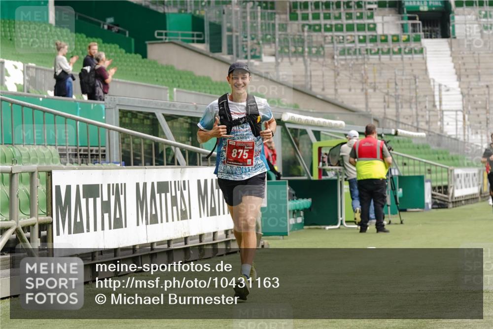 13.09.2026 - 21. swb-Marathon Bremen Michael Burmester http://msf.ph/oto/10431163 13.09.2026 12:26:37 Laufen im Stadion 103, 206, 238, 322, 447, 841, 875, 968, 1187, 1840, 2044, 2143, 129, 236, 289, 798, 1483, 1490, 1567 meine-sportfotos.de