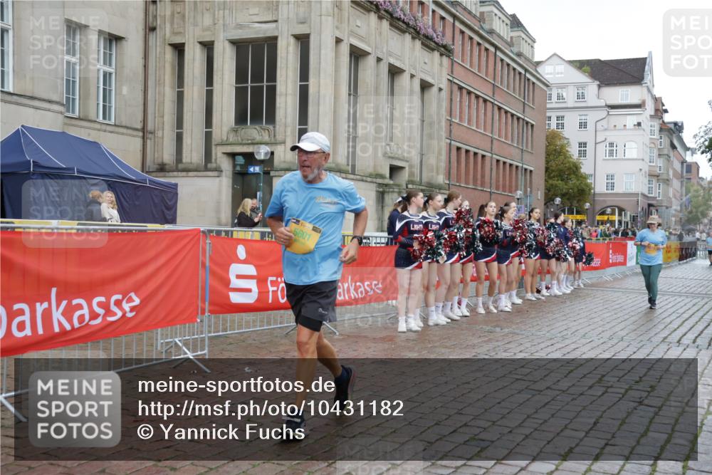 13.09.2026 - Kiel Lauf Yannick Fuchs http://msf.ph/oto/10431182 13.09.2026 11:15:20 Ziel 155, 2401, 2092, 5601, 9273, 10116, 10124, 11482, 1246, 3087, 5327, 11871, 12831, 12832, 12833, 12834, 3706, 3707, 3708, 6378, 6905, 11482 meine-sportfotos.de