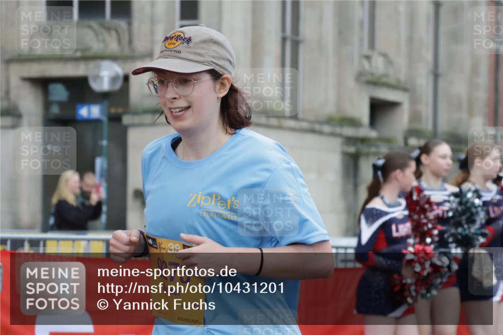 13.09.2026 - Kiel Lauf Yannick Fuchs http://msf.ph/oto/10431201 13.09.2026 11:15:25 Ziel 155, 2401, 5327, 11871, 2092, 9273, 10116, 10124, 1246, 3087, 9175, 12831, 12832, 12833, 12834, 3707, 3708, 5601, 9273, 11482 meine-sportfotos.de